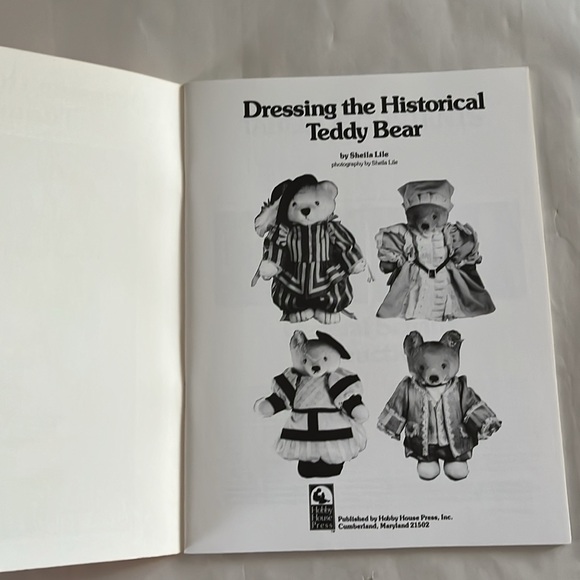 NWT Dressing the Historical Teddy Bear Costume Pattern BOOK King Charles Tudor - Picture 4 of 17